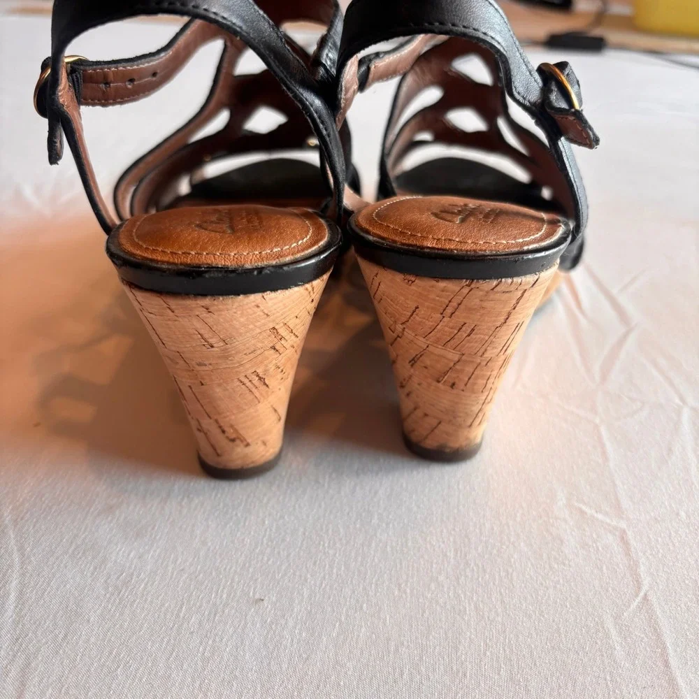 Clarks Artisan Womens Black Leather Studded Cage Wedge Sandals 8M 64130